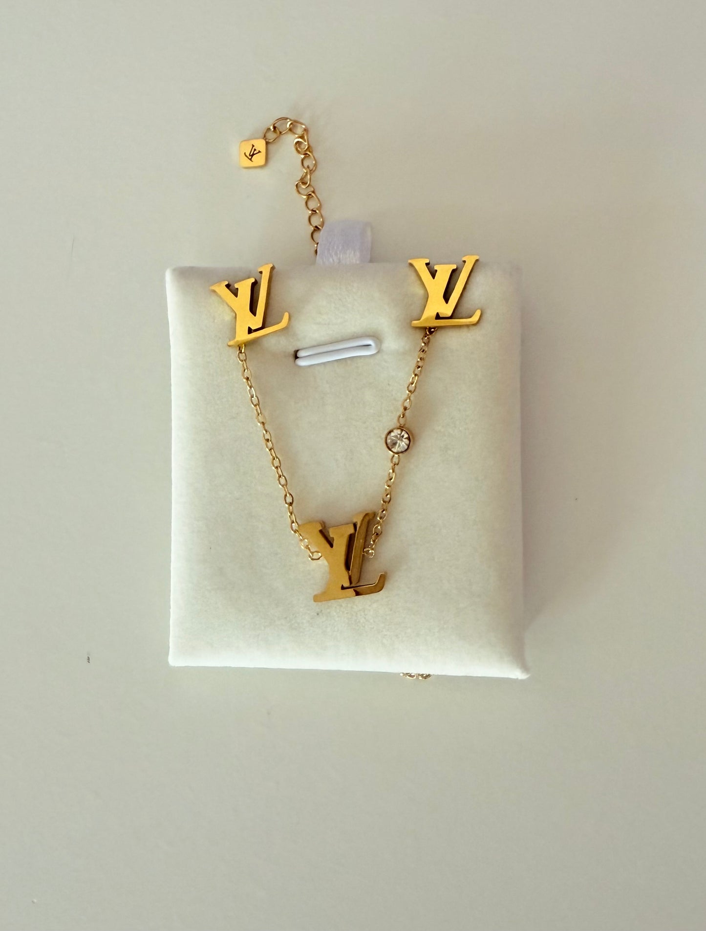 LV Necklace Set