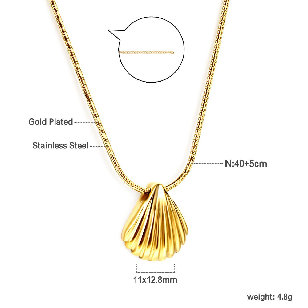 Shell Charm Necklace