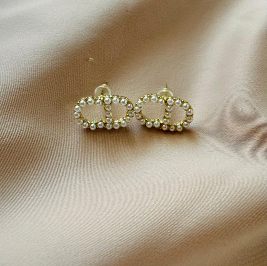 CD Pearl Studs