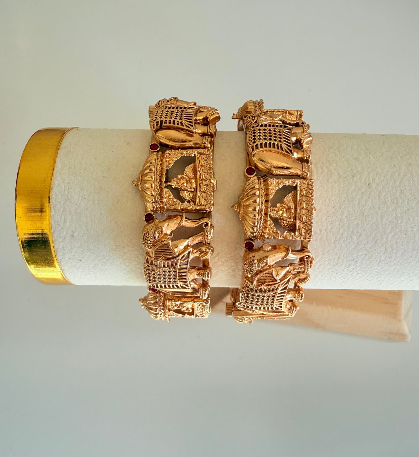 Royal Temple Elephant Kada