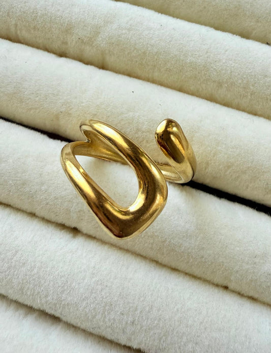 Statement Ring